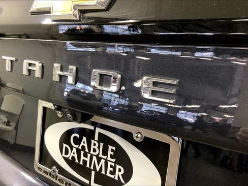 Used 2025 Chevrolet Tahoe Premier AWD/4WD image 31