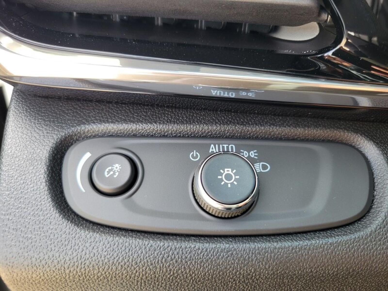 New 2026 Buick Envista Sport Touring w/ Convenience I Package FWD image 19