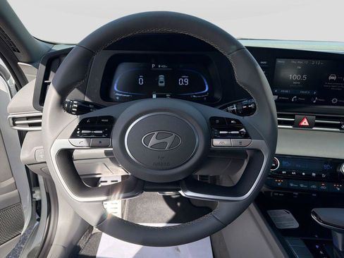 New 2026 Hyundai Elantra SEL Sport Premium image 19