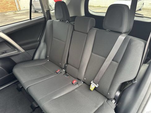 Used 2014 Toyota RAV4 XLE image 36