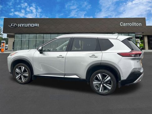 Used 2023 Nissan Rogue Platinum w/ Platinum Premium Package image 8