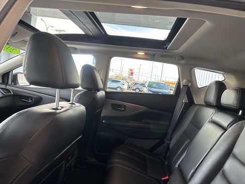 Used 2024 Nissan Murano SV image 25