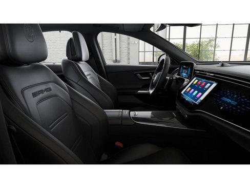 New 2026 Mercedes-Benz E 53 AMG e 4MATIC Sedan image 4