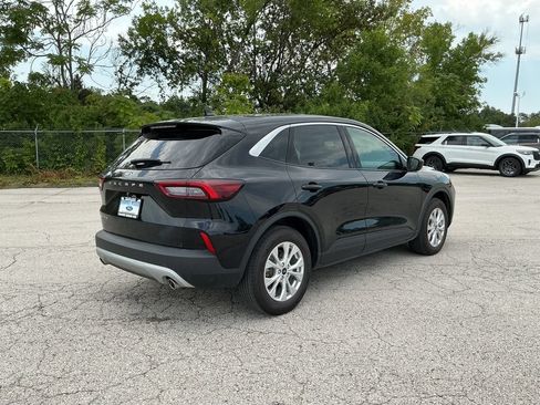 Used 2024 Ford Escape Active w/ Cold Weather Package FWD image 5
