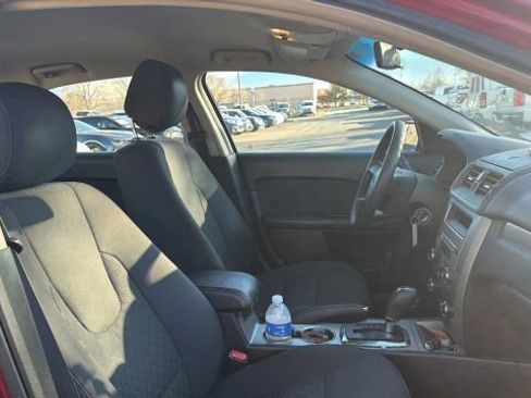 Used 2012 Ford Fusion SE image 16