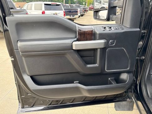 Used 2017 Ford F450 Platinum w/ Platinum Ultimate Package AWD/4WD image 24