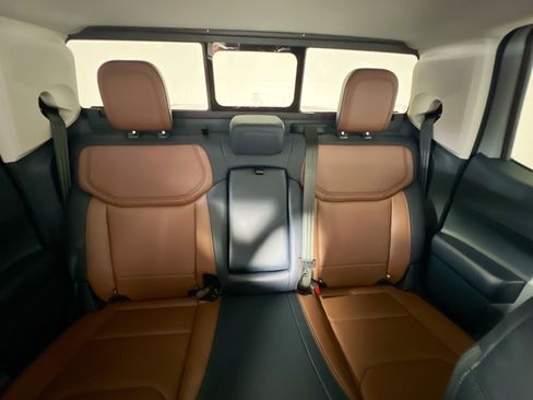 Used 2023 Ford Maverick Lariat FWD image 32