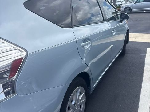 Used 2014 Toyota Prius V Three FWD image 4