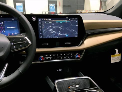 New 2026 Chevrolet Equinox ACTIV w/ Convenience Package III AWD/4WD image 6