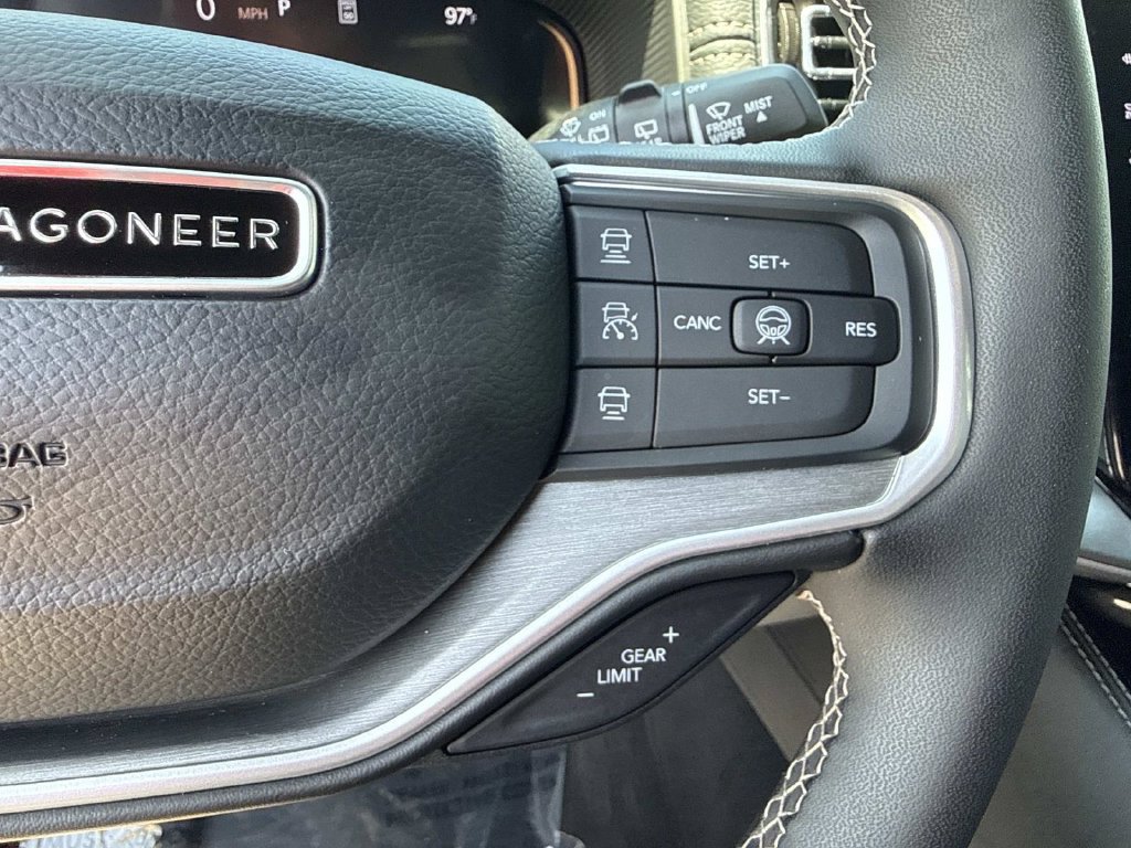 Used 2026 Jeep Grand Wagoneer L 2WD w/ Premium Group I image 37