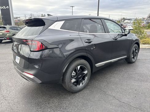 New 2026 Kia Sportage LX FWD image 4