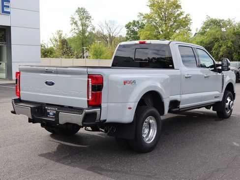 New 2026 Ford F350 Lariat AWD/4WD image 3