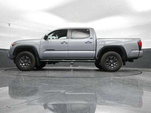 Used 2021 Toyota Tacoma SR5 w/ Trail Edition AWD/4WD image 45