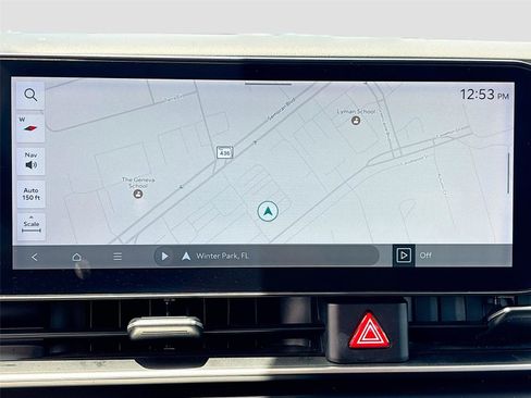 Used 2025 Kia Carnival FWD image 13
