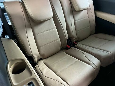 New 2026 Mercedes-Benz GLS 580 4MATIC image 15