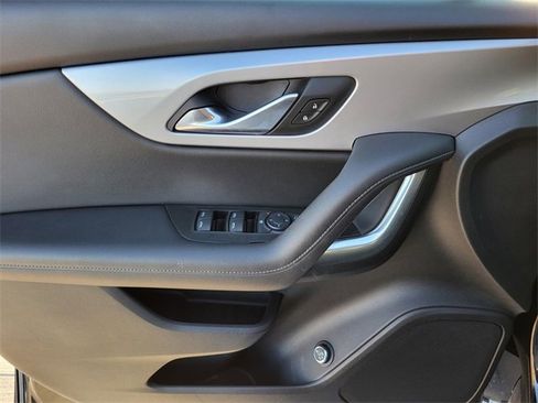 Used 2021 Chevrolet Blazer LT image 16