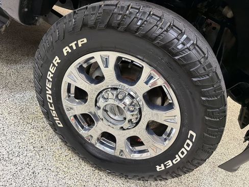 Used 2020 Ford F250 Lariat w/ Lariat Ultimate Package AWD/4WD image 47