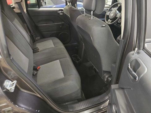 Used 2017 Jeep Compass Sport AWD/4WD image 7