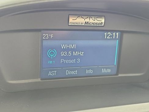 Used 2015 Ford Escape SE image 21