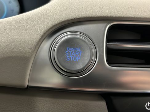 Used 2025 Hyundai Palisade Calligraphy FWD image 23