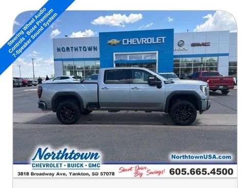 Used 2025 GMC Sierra 2500 AT4 AWD/4WD image 7
