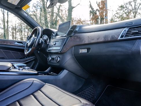 Used 2017 Mercedes-Benz GLS 63 AMG 4MATIC w/ AMG Night Styling Package image 33