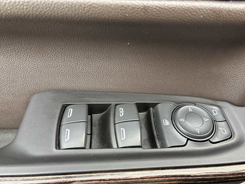 Used 2020 GMC Sierra 1500 Elevation w/ Elevation Value Package image 15