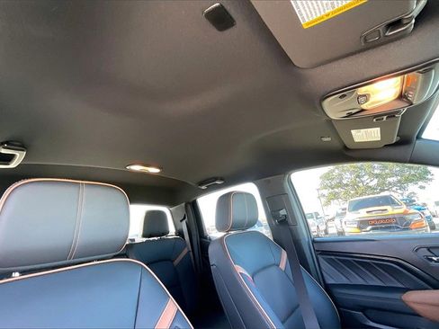 Certified 2025 GMC Canyon AT4 w/ AT4 Premium Package image 28