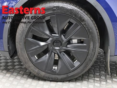 Used 2020 Tesla Model Y Long Range image 27