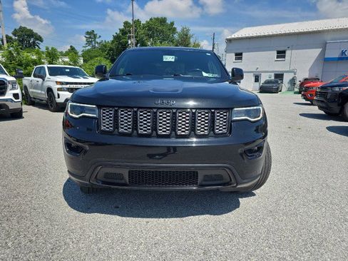 Used 2021 Jeep Grand Cherokee Laredo X image 6