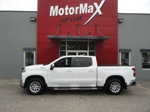 Used 2020 Chevrolet Silverado 1500 LT w/ True North Edition AWD/4WD image 2