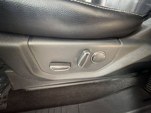 Used 2018 Ford F150 Lariat image 14