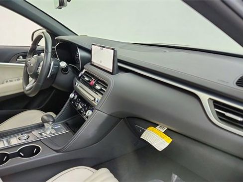 Used 2025 Genesis G70 2.5T w/ Sport Prestige Package image 20