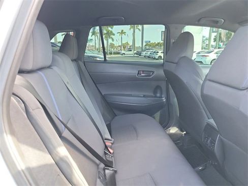 Used 2024 Toyota Corolla Cross SE image 11