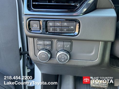 Used 2026 GMC Yukon AT4 w/ LPO, Floor Liner Package AWD/4WD image 29
