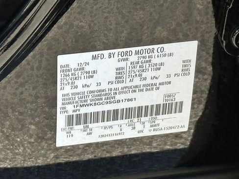 Used 2025 Ford Explorer ST w/ Sun And Sound Package AWD/4WD image 35