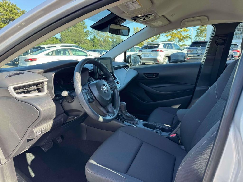 Used 2026 Toyota Corolla LE FWD image 16