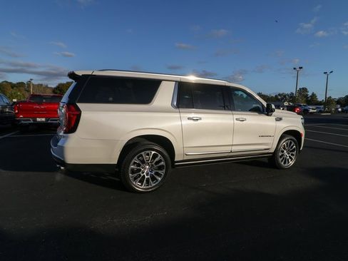 Used 2021 GMC Yukon XL Denali w/ Denali Ultimate Package image 10