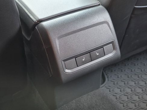 Used 2020 Volkswagen Jetta SEL Premium image 29