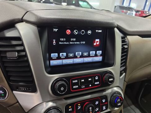 Used 2016 GMC Yukon XL SLT AWD/4WD image 13