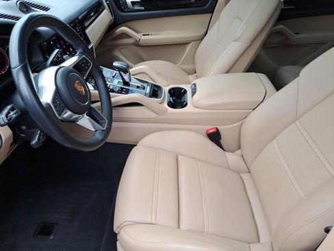 Certified 2022 Porsche Cayenne image 23