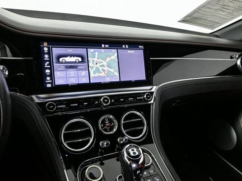 Used 2021 Bentley Continental GT image 21