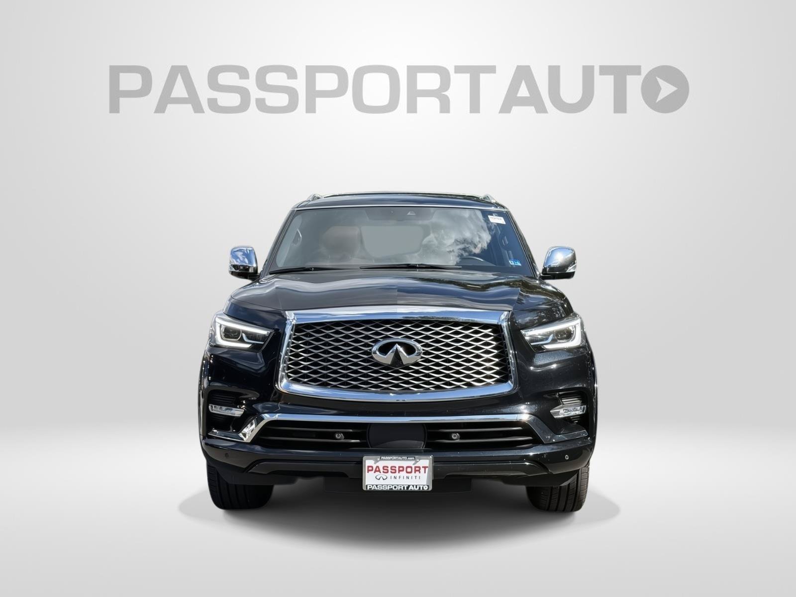 Used 2022 INFINITI QX80 Sensory w/ All-Season Package AWD/4WD image 2