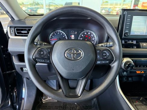 Used 2019 Toyota RAV4 XLE image 20