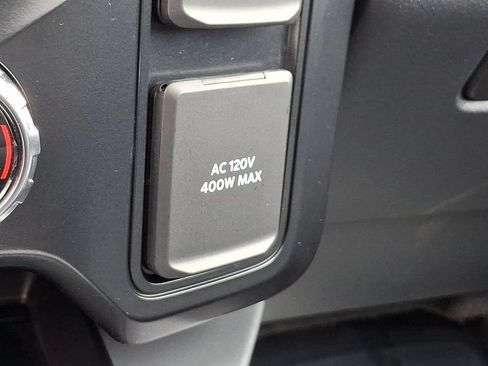 Used 2025 Ford F250 Lariat w/ Black Appearance Package AWD/4WD image 28