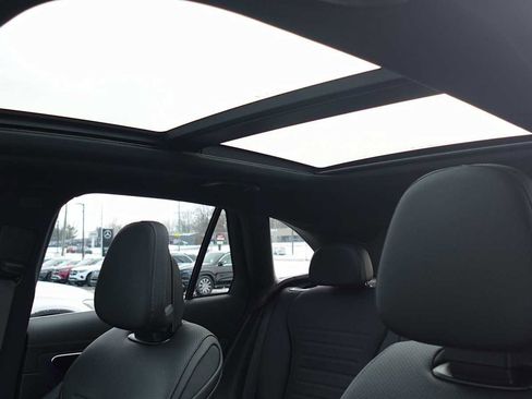 Used 2026 Mercedes-Benz GLC 300 4MATIC image 44