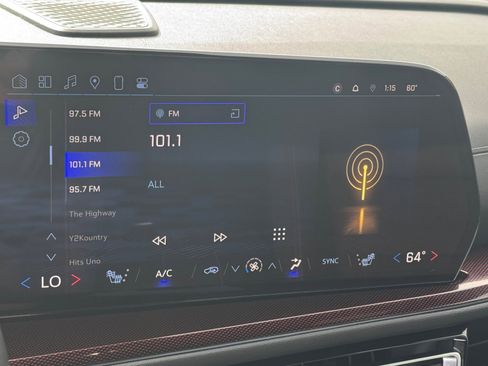 Used 2024 Chevrolet Traverse Z71 w/ Enhanced Driving Package image 22