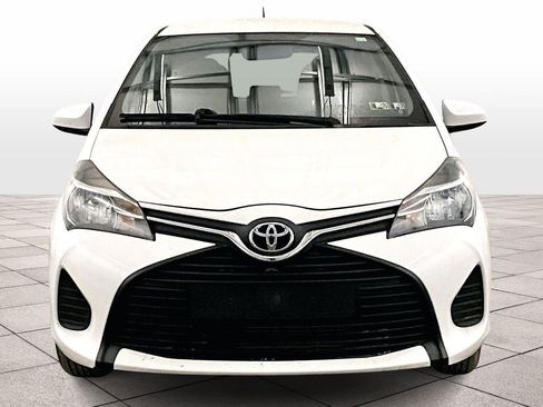 Used 2016 Toyota Yaris LE image 3