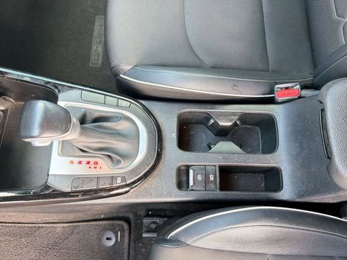 Used 2023 Kia Forte GT-Line w/ GT-Line Technology Package image 23