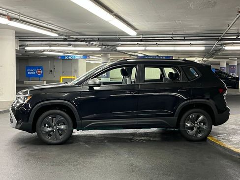 New 2026 Volkswagen Taos S FWD image 31